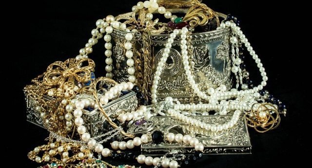 jewels-396441_960_720