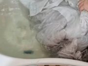 Sněhově bílé závěsy za pouhou hodinu. Hlavní věc – mít sůl