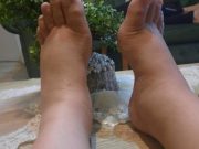 NEDOSTATEK DŮLEŽITÉHO VITAMINU V SVÝCH NOHÁCH SI Všimnete: Příznak, na který nikdo nereaguje, POZOR